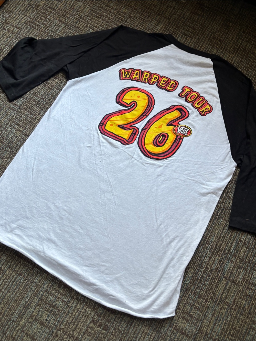 NEW VANS Warped Tour Unisex Baseball T-shirt Merch T Shirt Emo 2026 L - with Bag - Picture 7 of 8